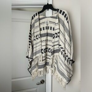 American Eagle Outfitters Cream and Black Aztec Fringe Poncho